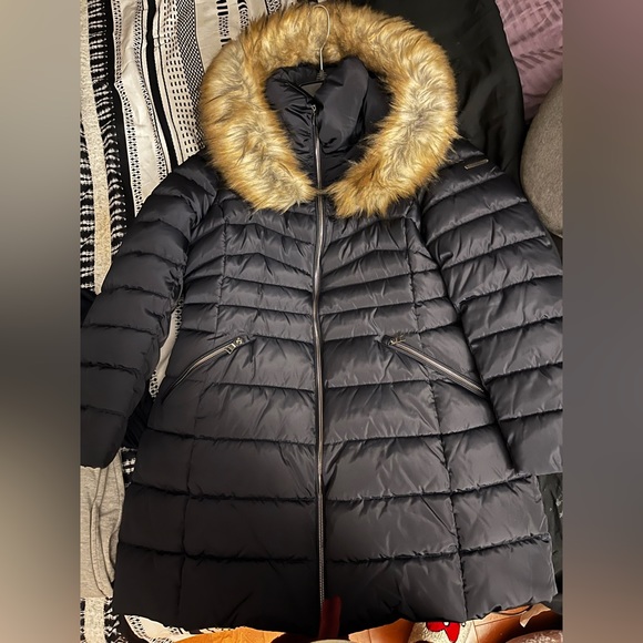 SOLD- Woman’s Winter Coat by Laundry - Picture 1 of 9